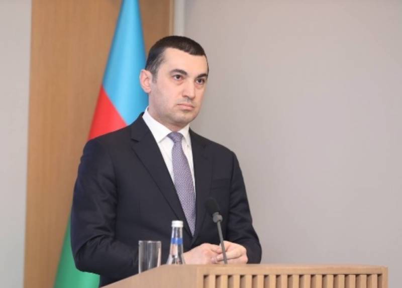 Rəsmi Bakıdan fransalı nazirə CAVAB