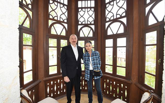 Prezidentlə xanımı Mehmandarovların malikanə kompleksinin açılışında - Fotolar