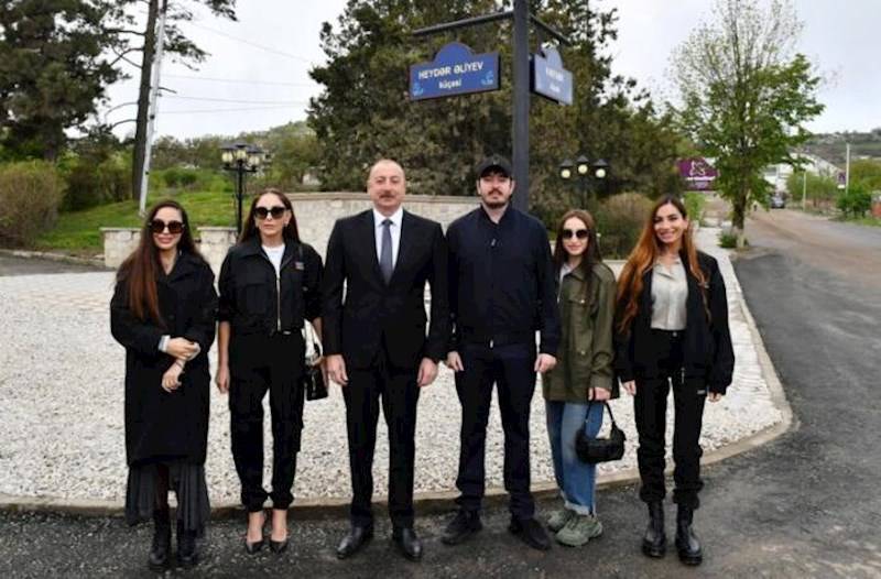 Prezident ailə üzvləri ilə ŞUŞADA - FOTOLAR