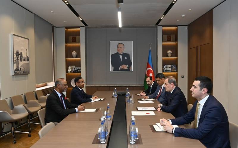 Hindistanın yeni səfiri Bakıya gəldi - XİN-də sülh müzakirəsi