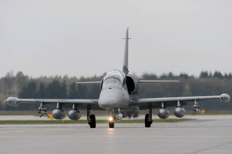 Ukraynaya L-159 reaktiv təyyarələri verilə bilər
