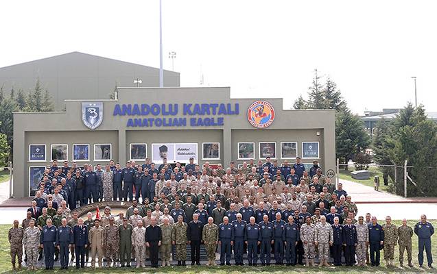 Zakir Həsənov Türkiyəyə getdi