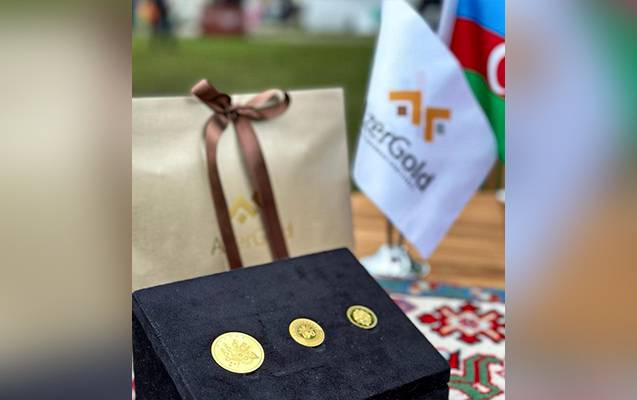 “AzerGold”un qızıl sikkə kolleksiyaları Birləşmiş Krallıqda nümayiş olundu - FOTOLAR