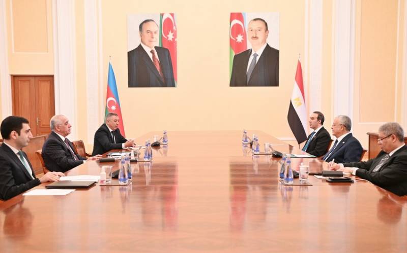 Əli Əsədov daha bir görüş keçirdi