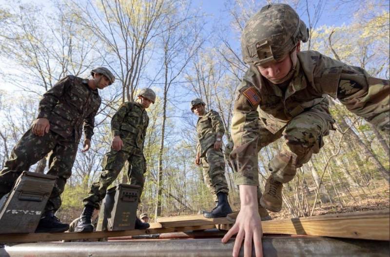 Kursantlarımız ABŞ-ın Hərbi Akademiyasında