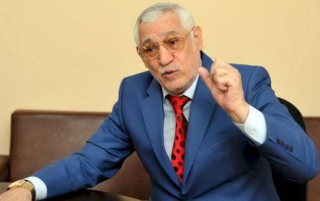 “7 ildir kef edirlər, kinoçular da itin günündə yaşayırlar” 