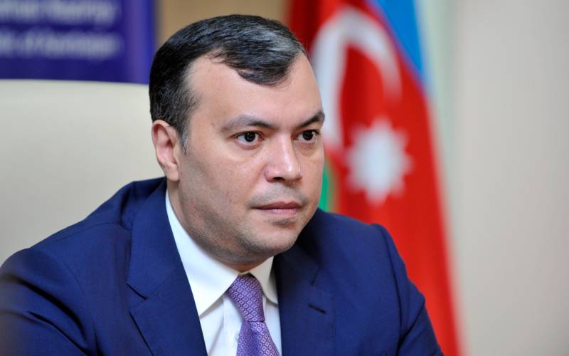 Sahil Babayev məşhur Xalq artistinin oğlunu işdən çıxardı - FOTO