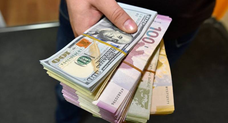 Azərbaycanda dollar yenidən bahalaşa bilərmi? - AÇIQLAMA