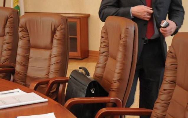 Azərbaycanda vəzifəli şəxs istefa verdi 