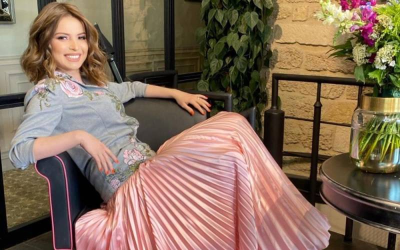 Sevda qızı ilə istirahətdə - FOTO