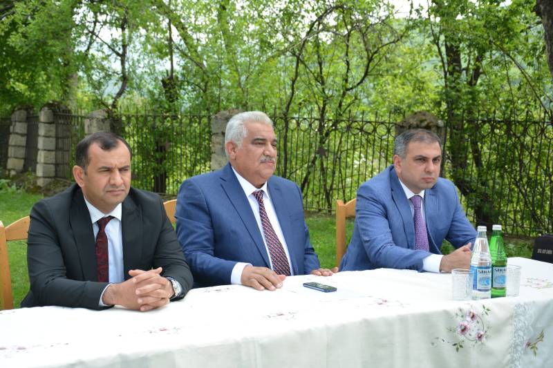 Əhəd Abıyev Dəstəfur kəndində sakinlərin səyyar qəbulunu keçirdi - FOTOLAR