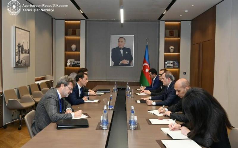 Bayramovla Xavyer Kolomina arasında görüş keçirildi - FOTO