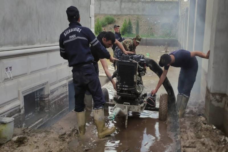 Sədərəkdə güclü yağış fəsadlar törətdi - VİDEO