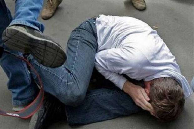 Bakıda KÜTLƏVİ DAVA: 3 nəfər bıçaqlandı, 2 nəfər döyüldü