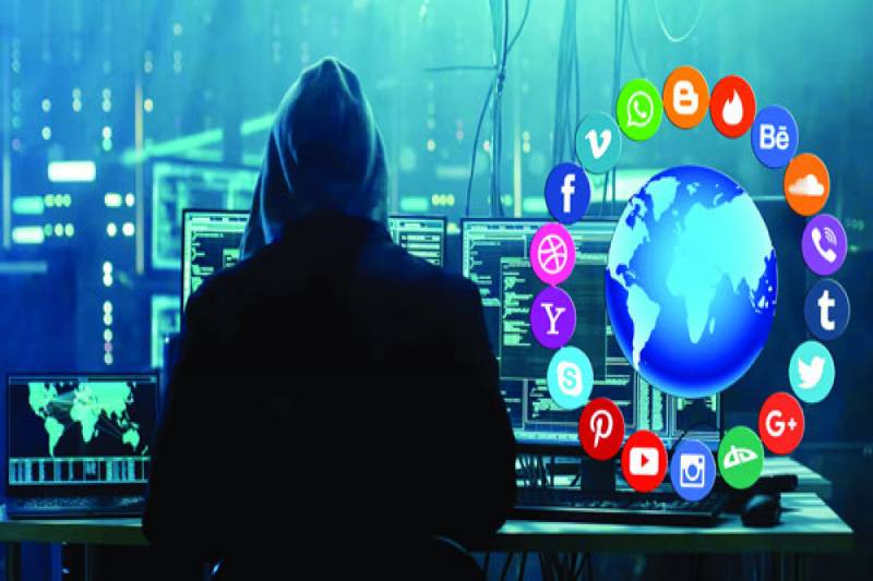 Azərbaycanda sosial şəbəkələrə maraq azalıb