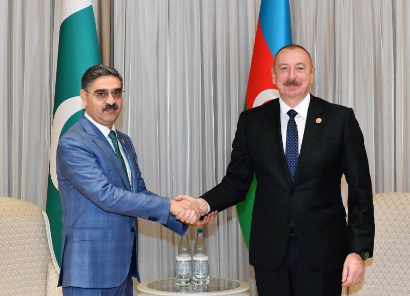 Prezident Ənvər-ul-Xak Kakar ilə görüşdü - YENİLƏNDİ (FOTO)
