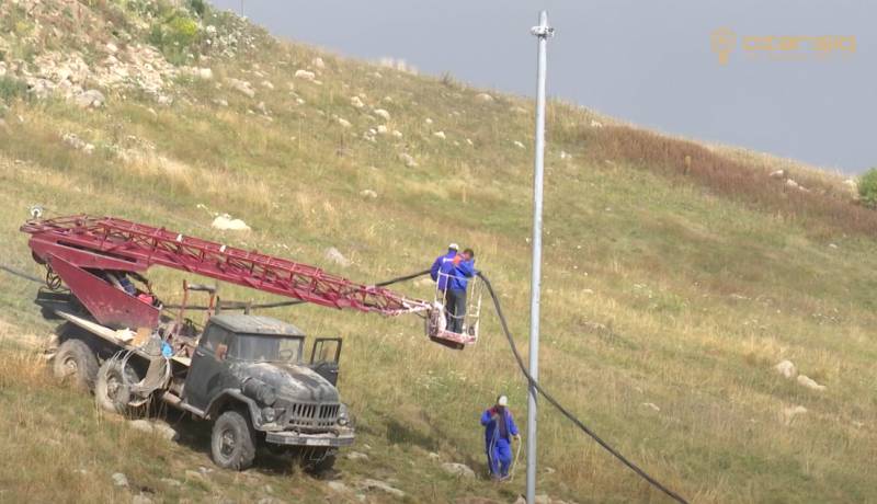 “Azərişıq” ASC Laçında yenidənqurma işlərini davam etdirir - VİDEO