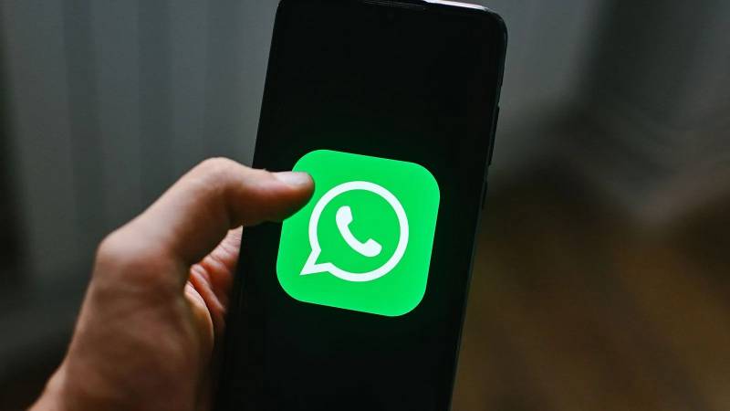 Səsli söhbəti dinləyərkən mesajlaşmaya davam edə BİLƏCƏKSİNİZ - \"WhatsApp\"da yeni funksiya