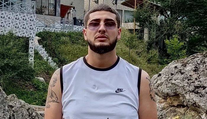 Binəqədidə qətlə yetirilən 24 yaşlı İzmirin FOTOLARI