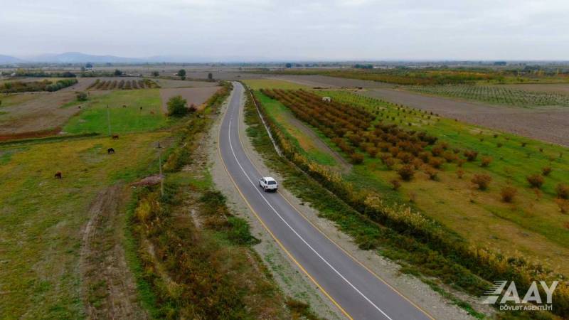 Xaçmaz rayonunda 10 yaşayış məntəqəsinin yolu yenidən quruldu - VİDEO