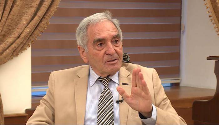 \"Şəfiqənin də, Rasimin də yaşı 80-dir, gedib nəvələri ilə oynasınlar\" - Tariyel Qasımov