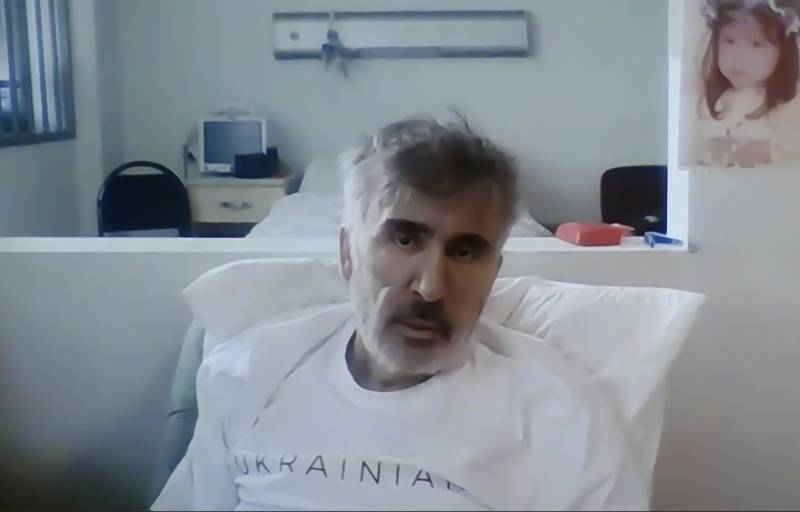 Mixail Saakaşvili Gürcüstan prezidentindən əfv istədi - FOTO