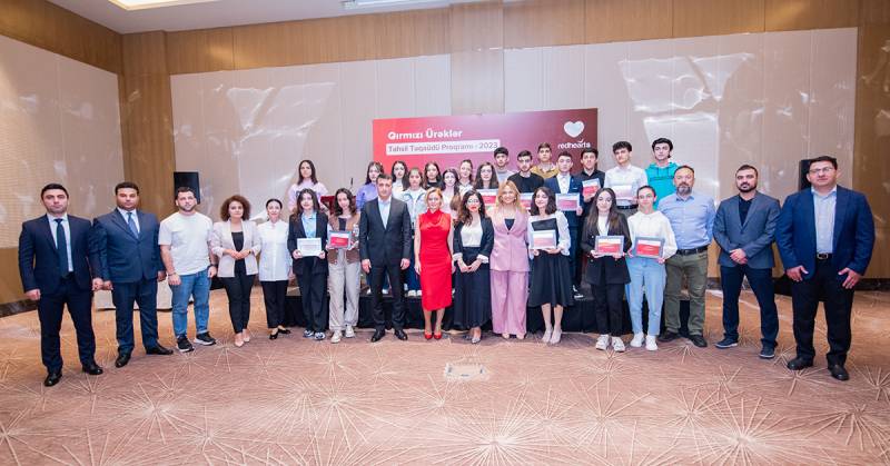 “Qırmızı Ürəklər Təhsil Təqaüd Proqramı-2023” ün qalibləri  mükafatlandırıldı - FOTOLAR