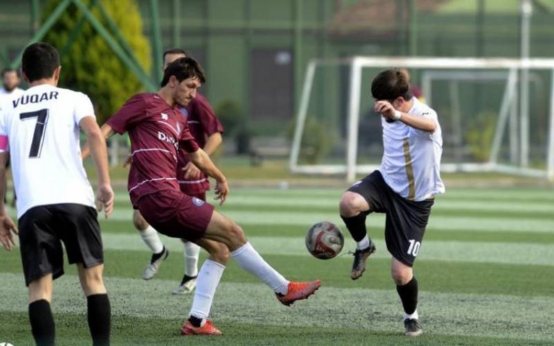 AFFA hakimləri təhqir edən futbolçunu cəzalandırdı