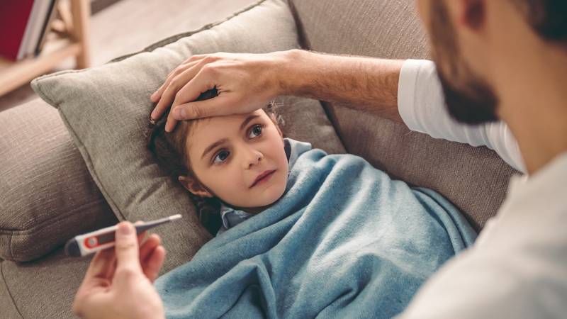 Valideynlərin diqqətinə: Uşaqların bu virusa yoluxma sayı artır - VİDEO