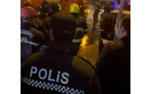 Yanan binadakı şəxslər təxliyə edilib - DİN