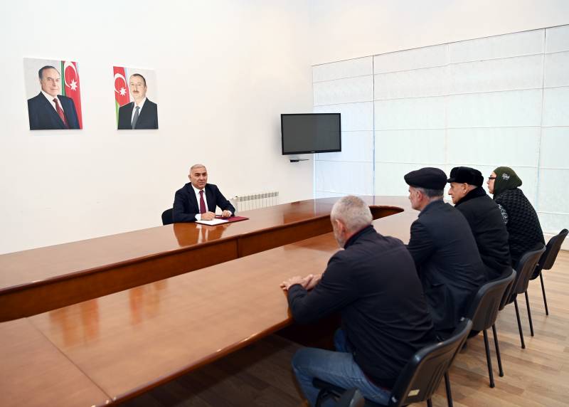 Vüqar Əhmədov Şabranda vətəndaşları qəbul etdi - FOTO