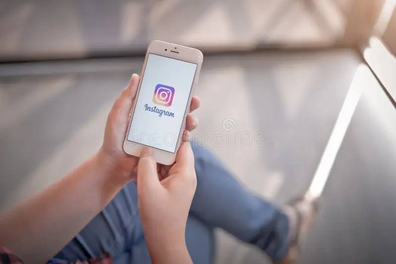 Qardaş bacısını \"Instagram\"a girdiyinə görə öldürdü - TƏFƏRRÜAT