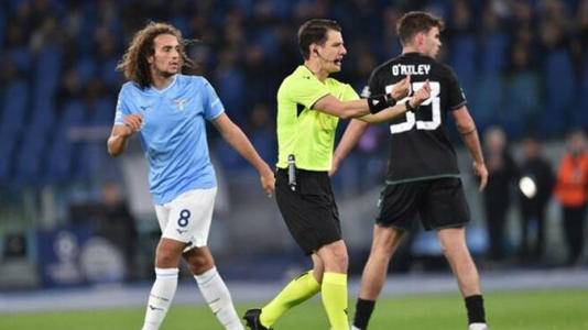 Çempionlar Liqasında iz qoyan an - Qərar böyük səs-küyə səbəb oldu
