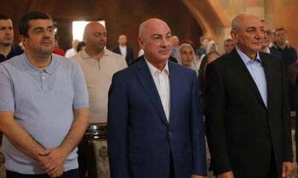 Bakıda saxlanılan cinayətkarlar Şahramanyana zəng etdi... 