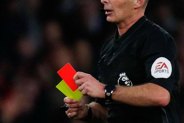 Futbolda kobud qayda pozuntularına görə yeni cəza tətbiq olunacaq - FOTO