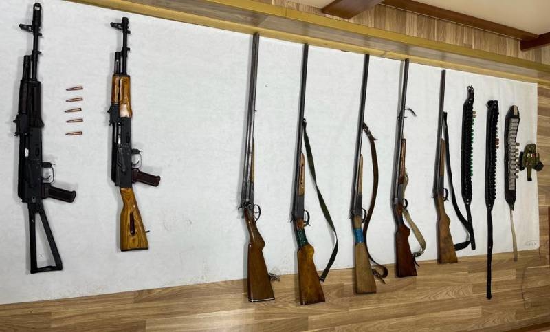 Lerikdə dağın yamacından silah-sursat aşkarlandı