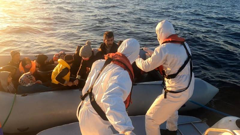 Muğla sahillərində boğulmaqda olan 28 miqrant qurtarılıb