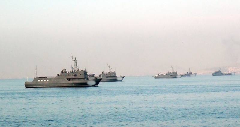 Nazirlər təlimləri izlədilər - FOTO