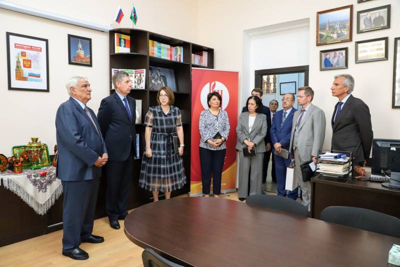 Rusiyanın ölkəmizdəki səfiri ADU-nun qonağı oldu - FOTOLAR