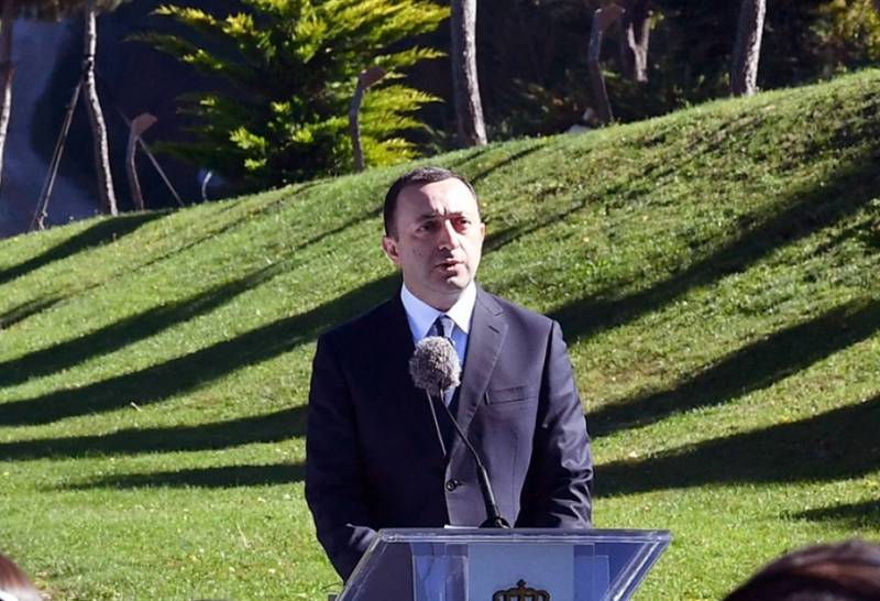 Qafqazın ölkələri regional məsələləri özləri həll etməlidir