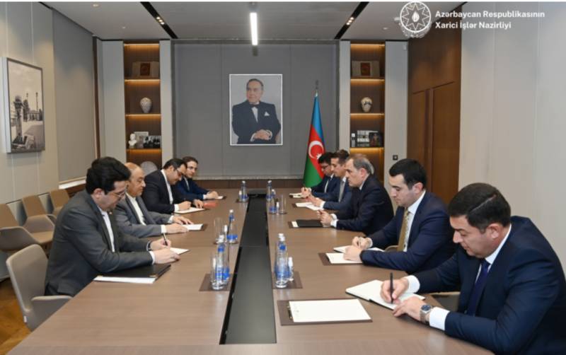 Ceyhun Bayramov İran xarici işlər nazirinin müavini ilə görüdü