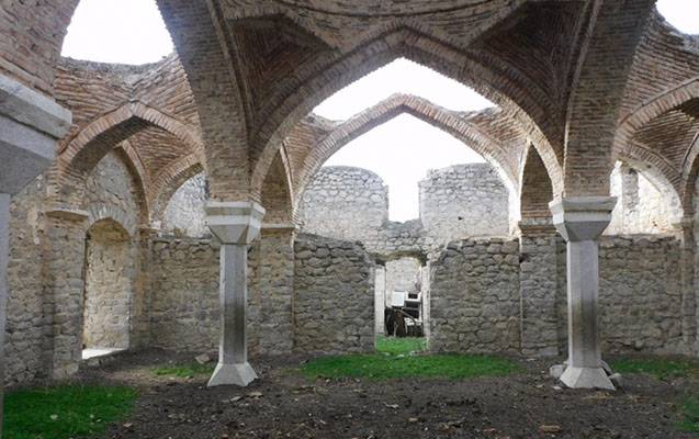 “Malıbəyli məscidindən tövlə kimi istifadə edilib” - İlham Əliyev