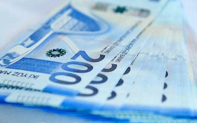 Ölkədə orta aylıq əməkhaqqı 923 manata çatıb
