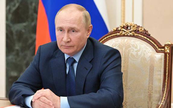 “İrəvanla Bakı arasında sülh müqaviləsinin imzalanmasına kömək etməyə hazırıq” - Putin