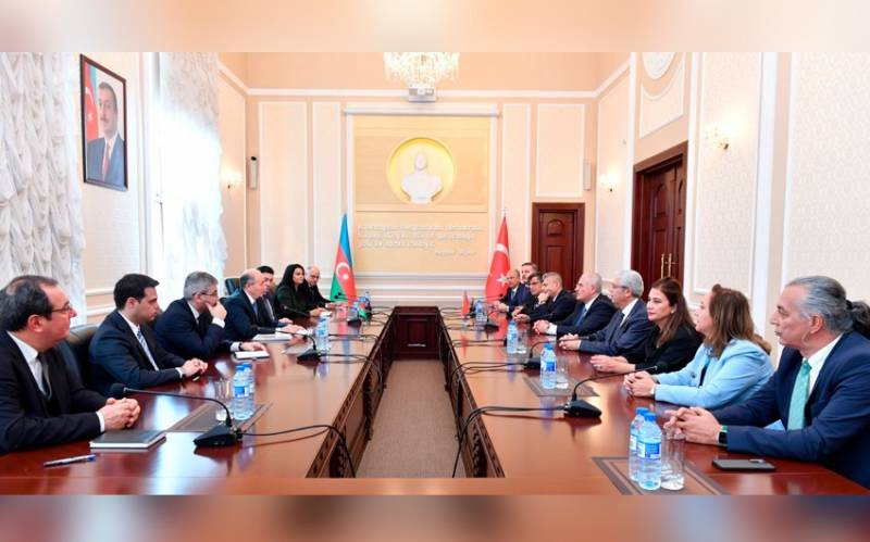 Nazir Mehmet Akarca ilə görüşdü 