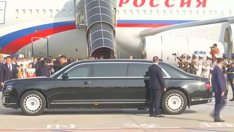 Putin Pekinə 2 günlük səfərə getdi - VİDEO