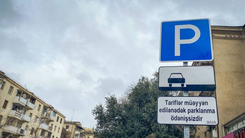 “Əvvəl parklanmaya 1-2 manat xərc çıxırdısa, indi 8-10 manatdır” - Deputat