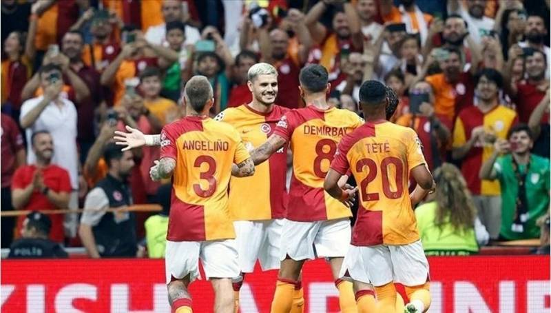 Taksimdə \"Bavariya\" azarkeşlərinin davası: 5 yaralı - VİDEO