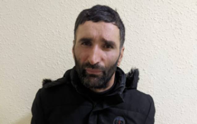 Anasını anlaqsız vəziyyətdə baltalayıbmış - Cəza verilmədi