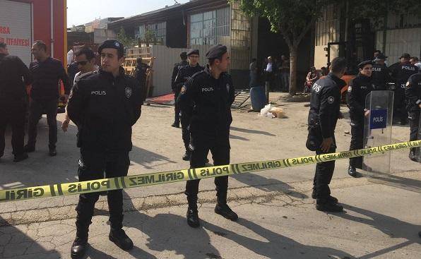 İstanbulda PARTLAYIŞ - Yaralılar var